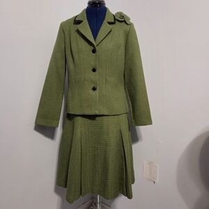 Vintage Green Tweed Skirt Suit Set Size 10P
